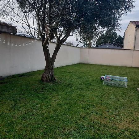 فيلا Le Petit Nid Saint-Loubès المظهر الخارجي الصورة